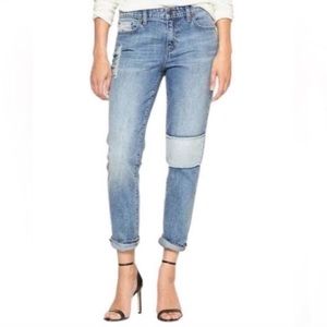 GAP BOYFRIEND FIT DISTRESSED PATCH 100% COTTON JEANS SIZE 10/30